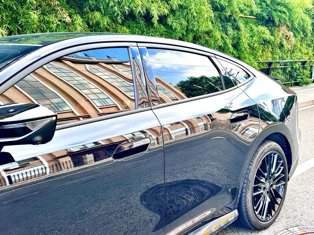 Changan UNI-V — миниатюра 4