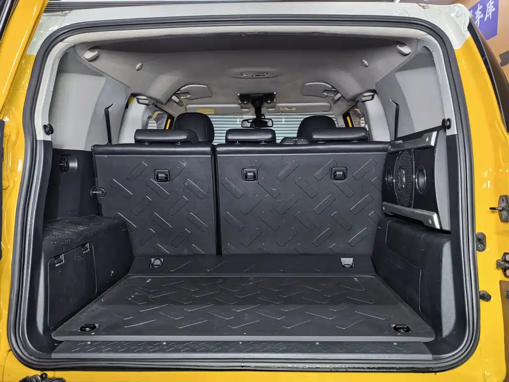 Toyota FJ Cruiser — миниатюра 20