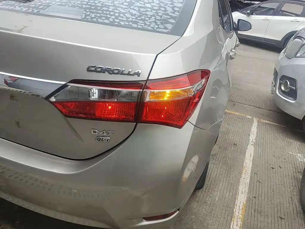 Toyota Corolla — миниатюра 8