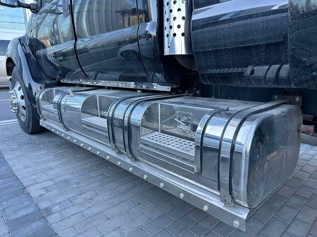 Ford F-650 2017 6.7L AT