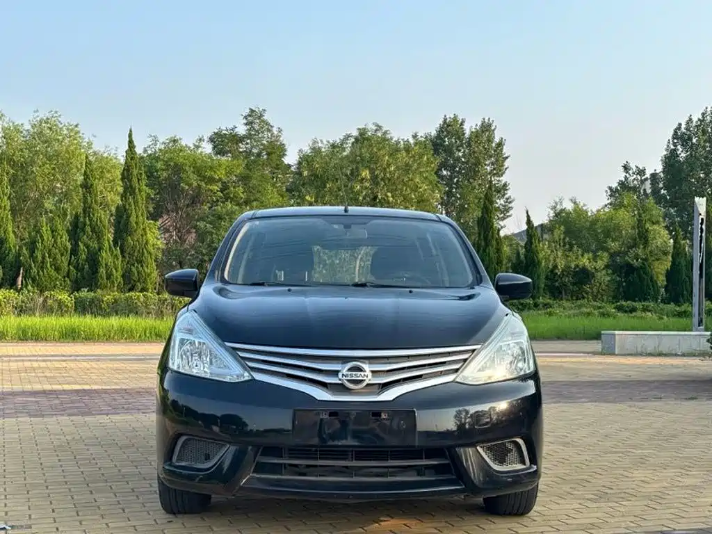 Nissan Livina — миниатюра 2