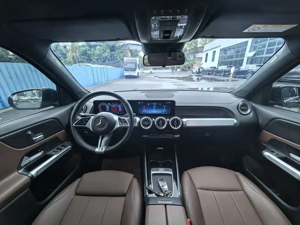 Mercedes-Benz GLB — миниатюра 5