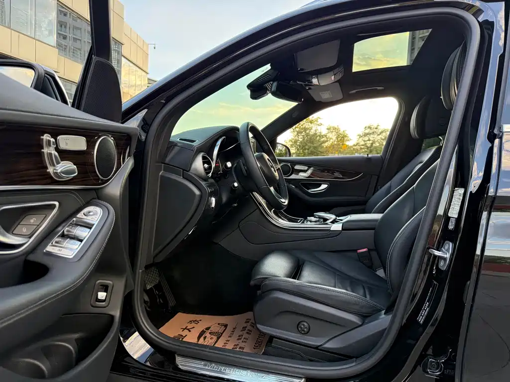 Mercedes-Benz GLC — миниатюра 4