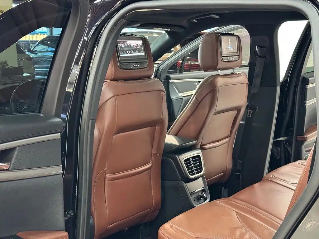 Lincoln MKX — миниатюра 9
