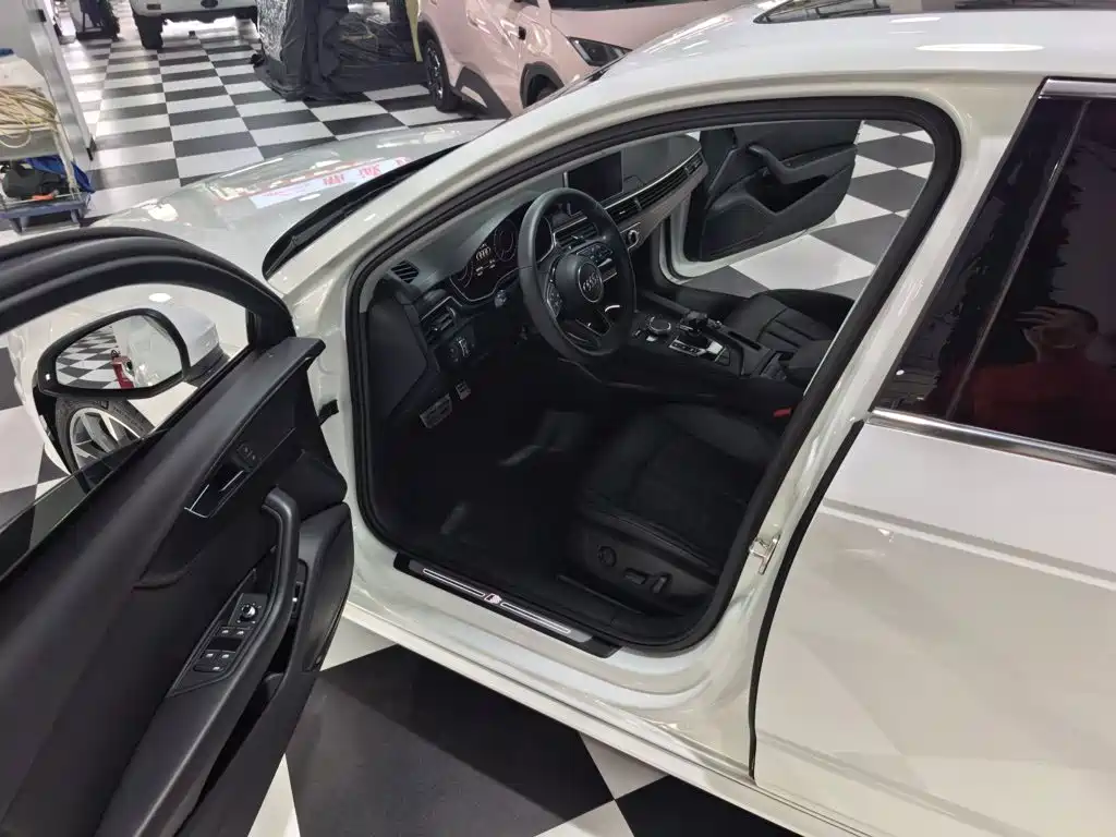 Audi A4L — миниатюра 12