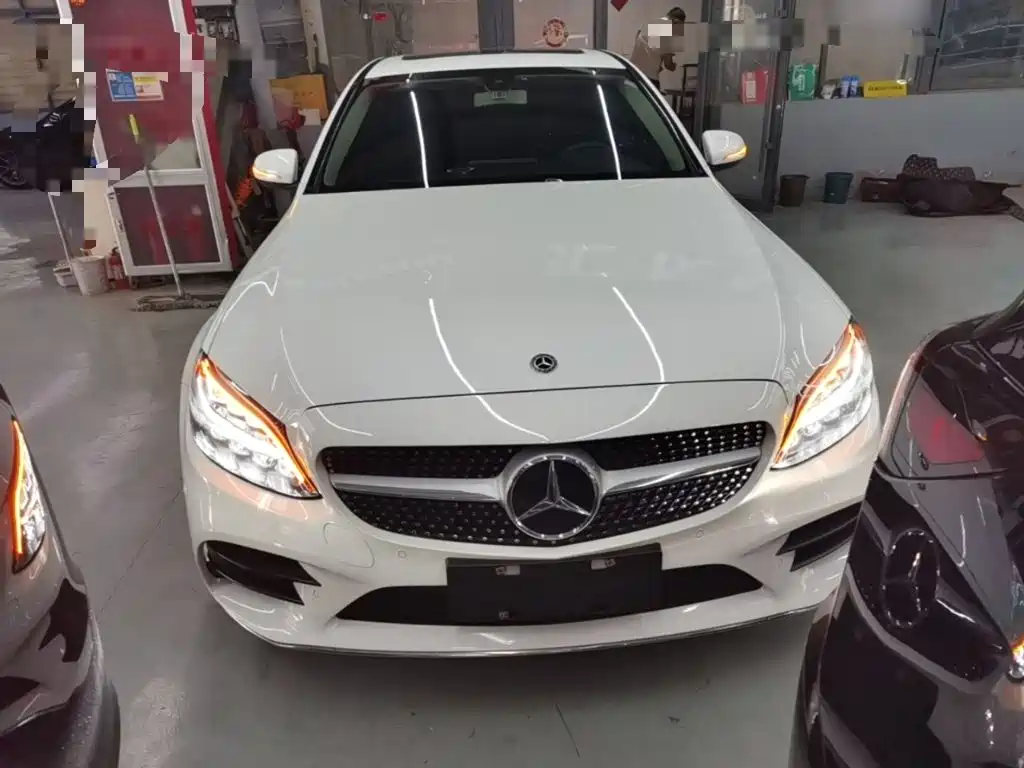 Mercedes-Benz C-Class — миниатюра 3