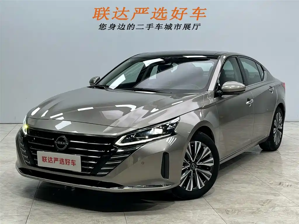 NISSAN TEANA