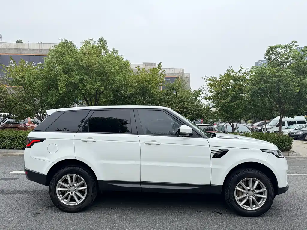 Land Rover Sport — миниатюра 4