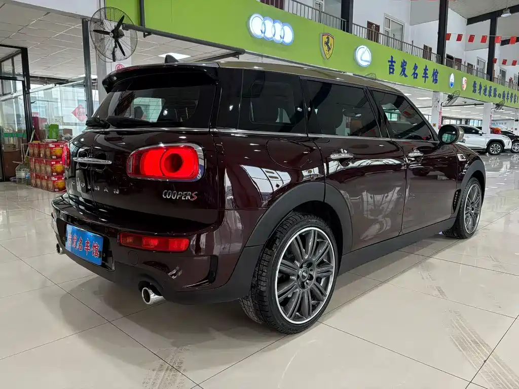 MINI CLUBMAN