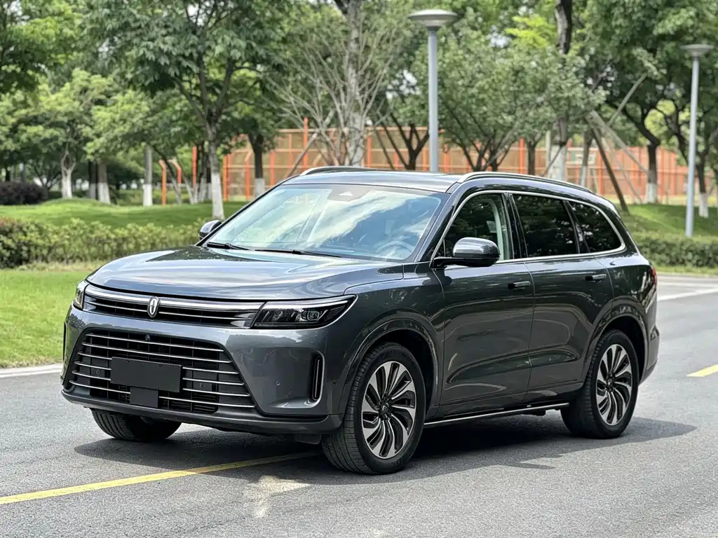 AITO M7