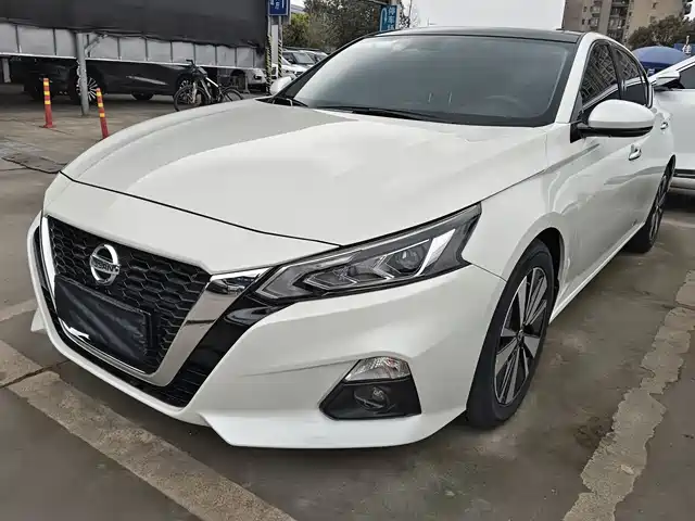NISSAN TEANA