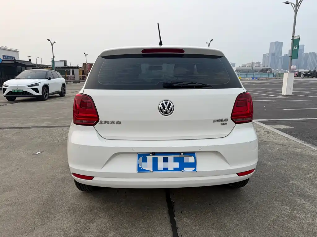 Volkswagen Polo 2016 1.6L AT Comfort