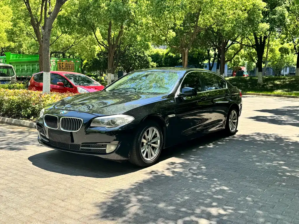 Купить BMW 5 Series
