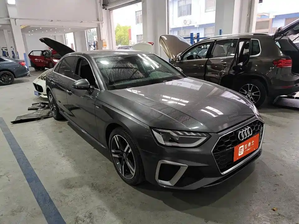 Audi A4L — миниатюра 2