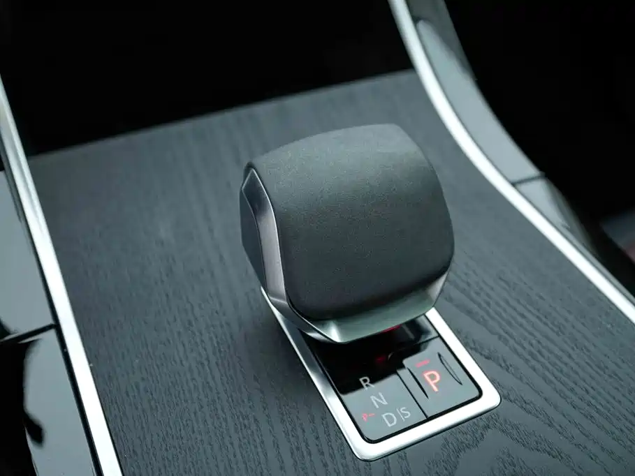 Land Rover Evoque — миниатюра 8