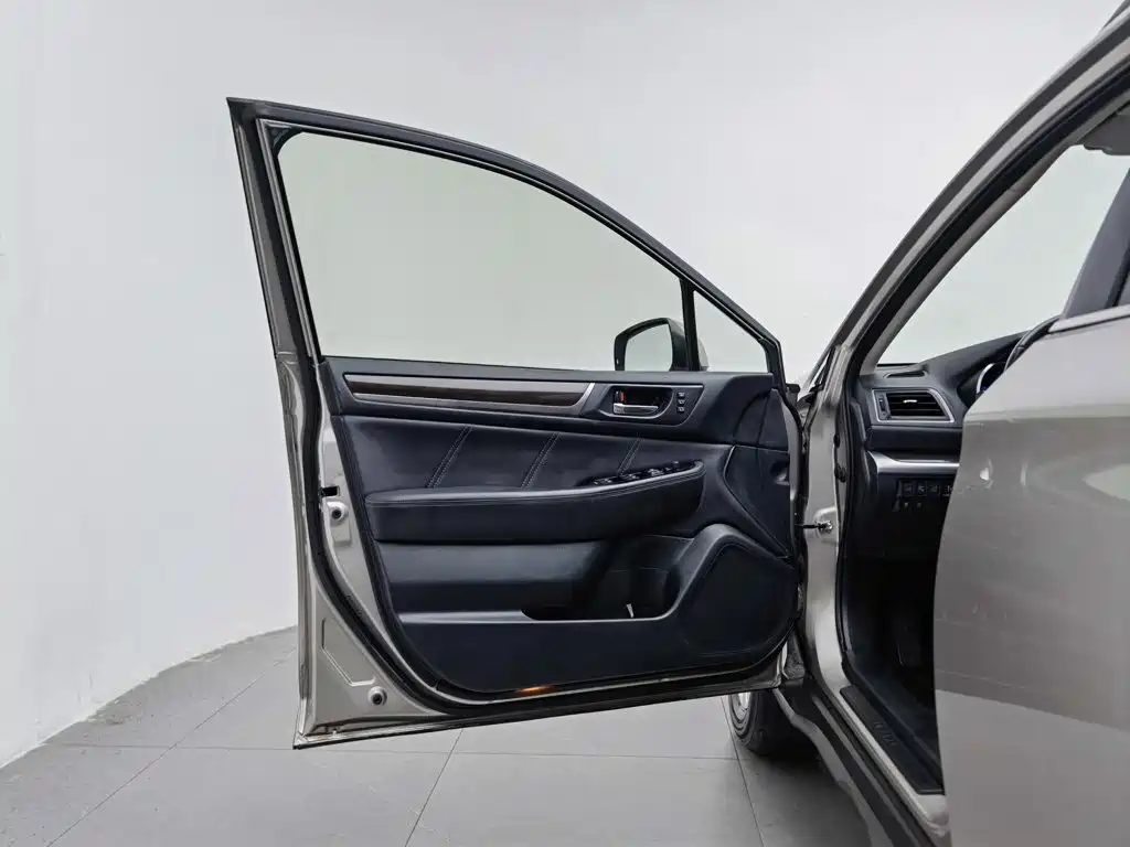 Subaru Outback — миниатюра 8