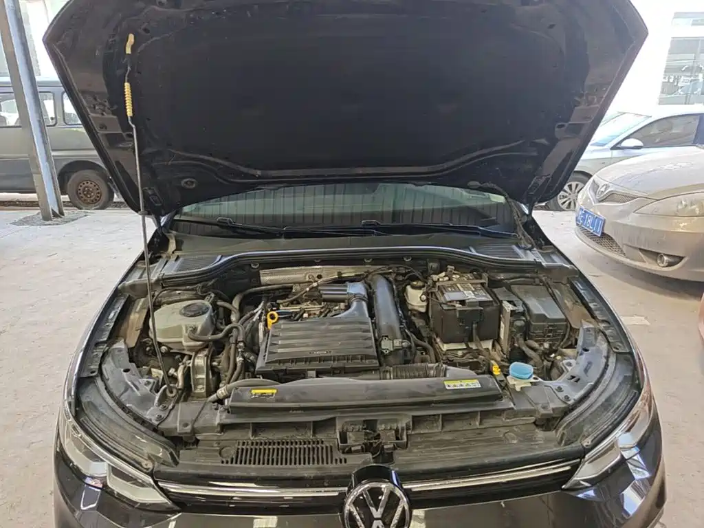 Volkswagen Golf — миниатюра 20