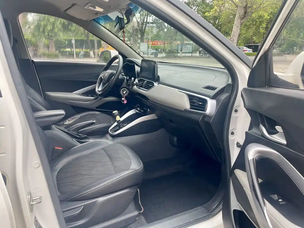 Baojun 510 — миниатюра 10