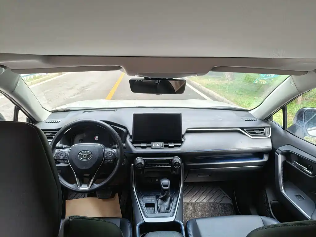 Toyota Wildlander — миниатюра 10