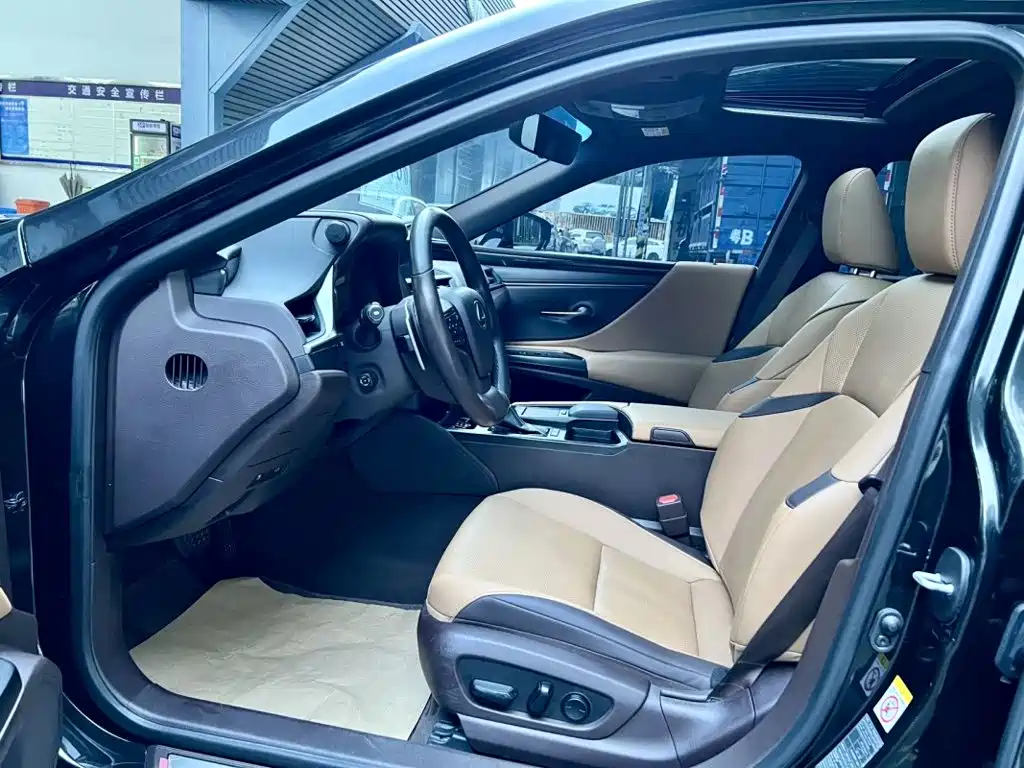 Lexus ES — миниатюра 4