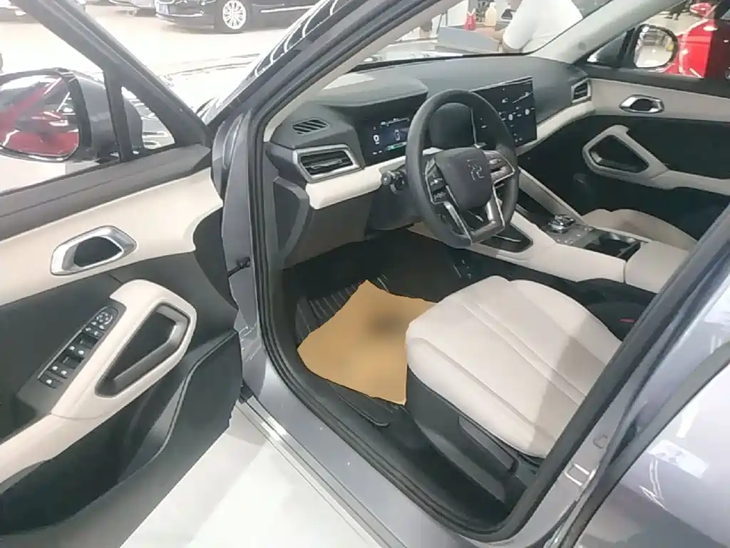 BYD Yuan UP — миниатюра 16