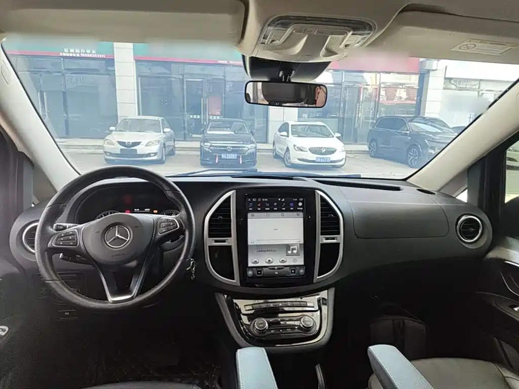 Mercedes-Benz Vito — миниатюра 10