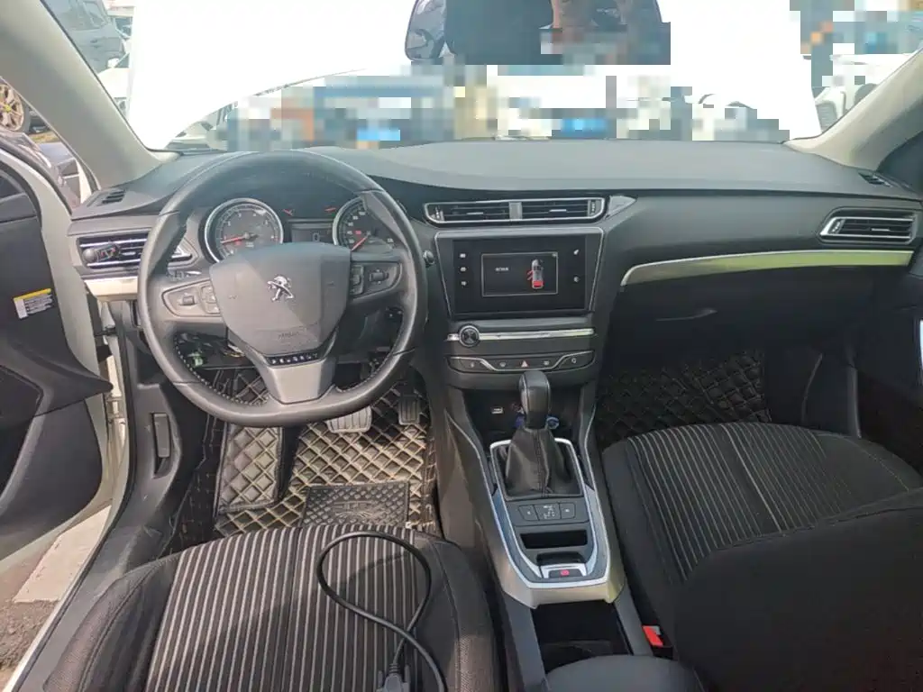 Peugeot 408 — миниатюра 10