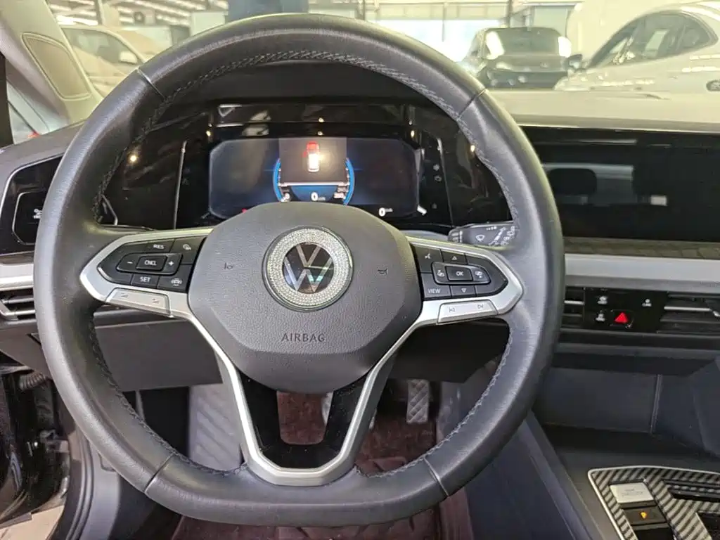 Volkswagen Golf — миниатюра 11