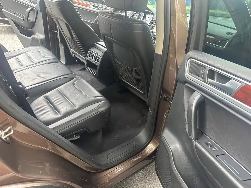 Volkswagen Touareg — миниатюра 10