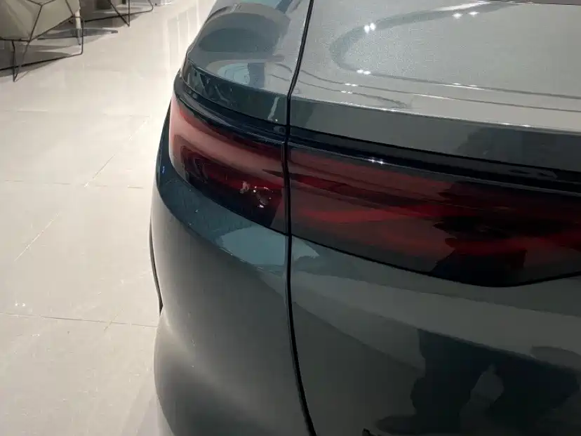 BYD Han L 2025 DM-p Flagship