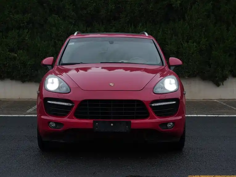 Porsche Cayenne 2012 Cayenne GTS 4.8L