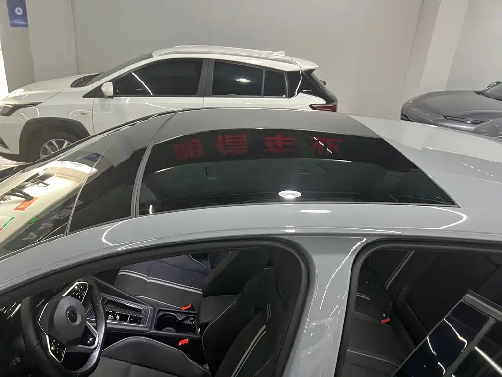 Volkswagen Golf — миниатюра 12