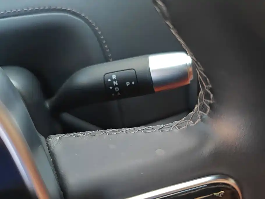 Li Auto Li L8 — миниатюра 16