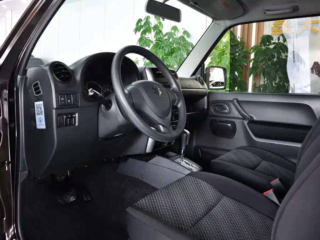 Suzuki Jimny — миниатюра 6