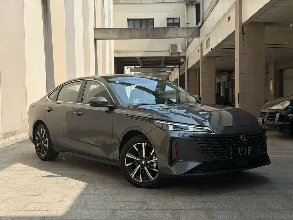 Changan Eado — миниатюра 3