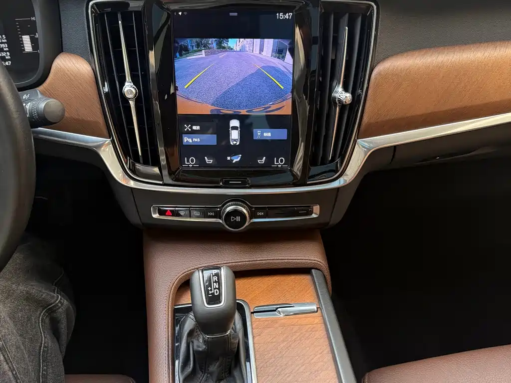 Volvo S90 — миниатюра 14