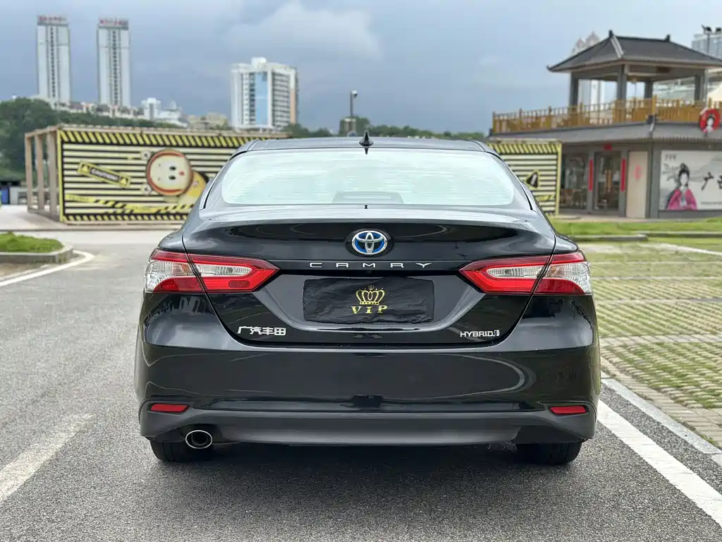 Toyota Camry — миниатюра 4