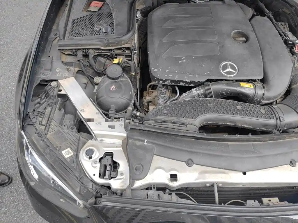 Mercedes-Benz E-Class — миниатюра 19
