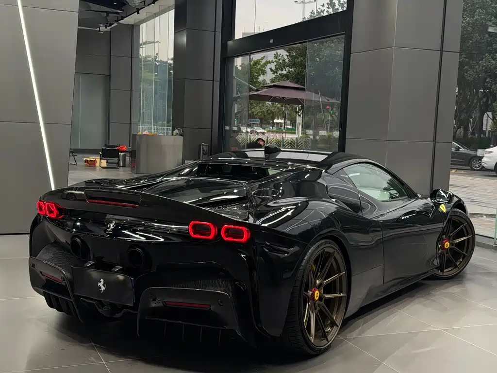 Ferrari SF90 2020 3.9T V8 Stradale