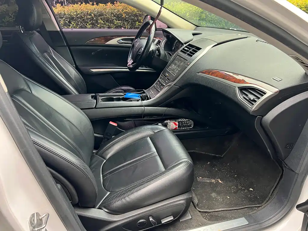 Lincoln MKZ — миниатюра 12