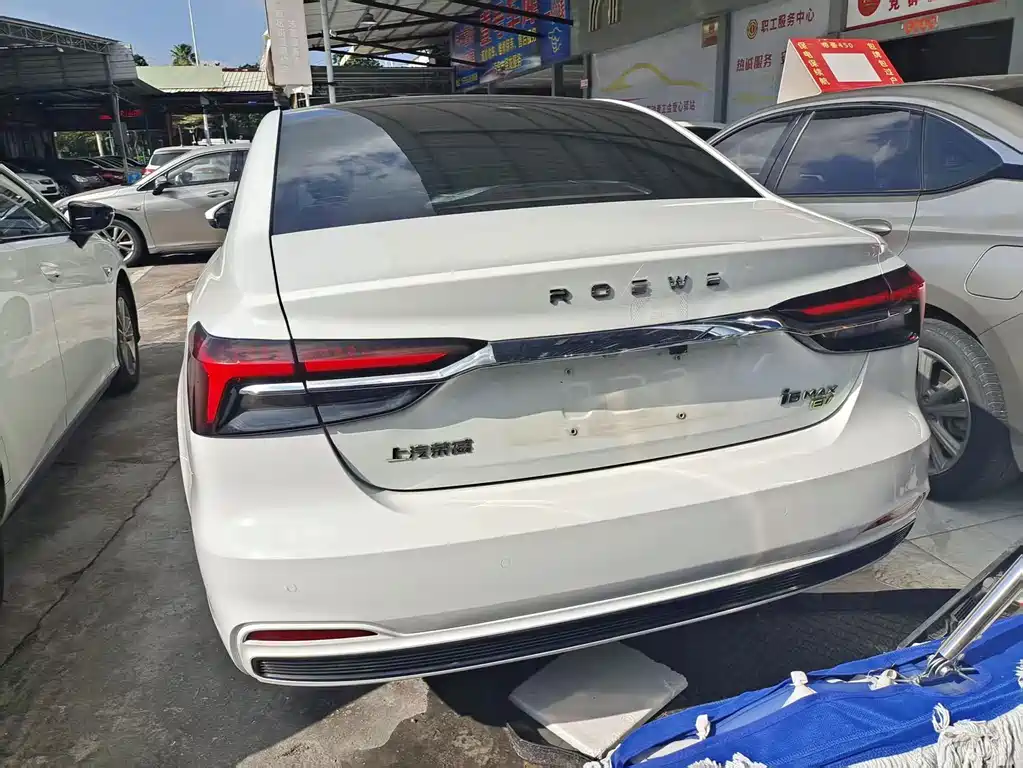 Roewe i6 MAX — миниатюра 2