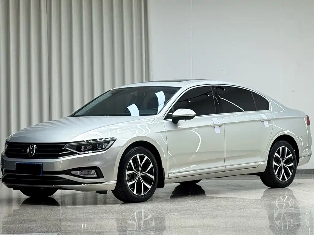 Купить Volkswagen Magotan