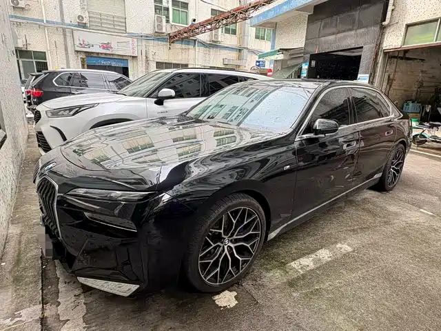 BMW 7 SERIES 2024