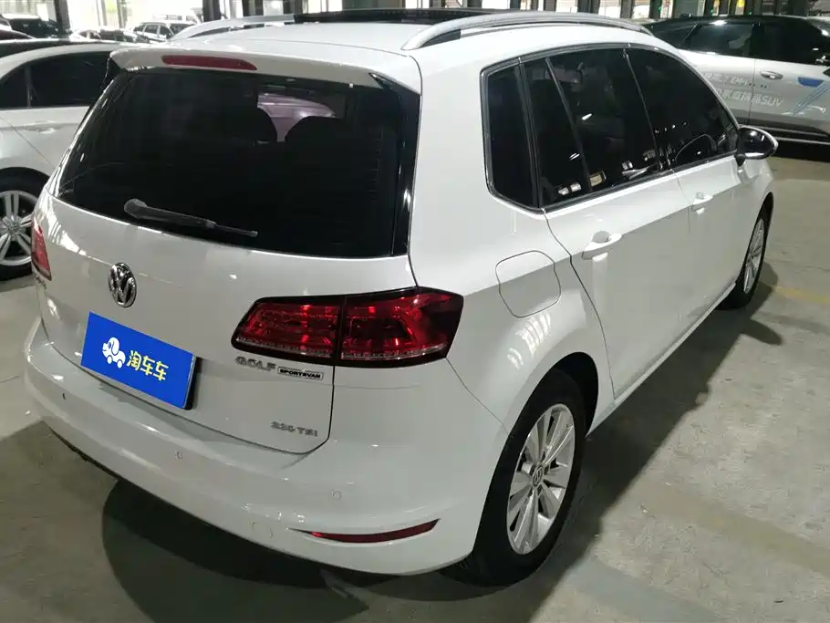 VOLKSWAGEN GOLF*JIAYU