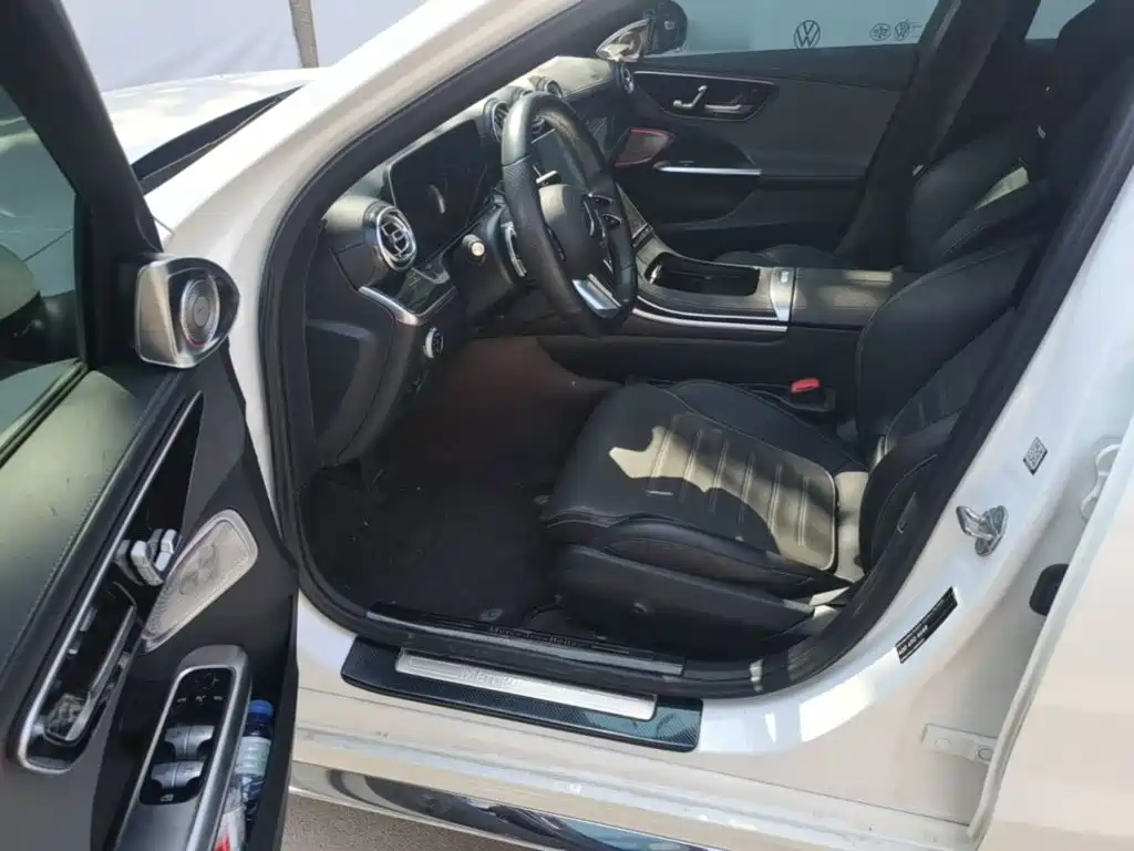 Mercedes-Benz C-Class — миниатюра 16