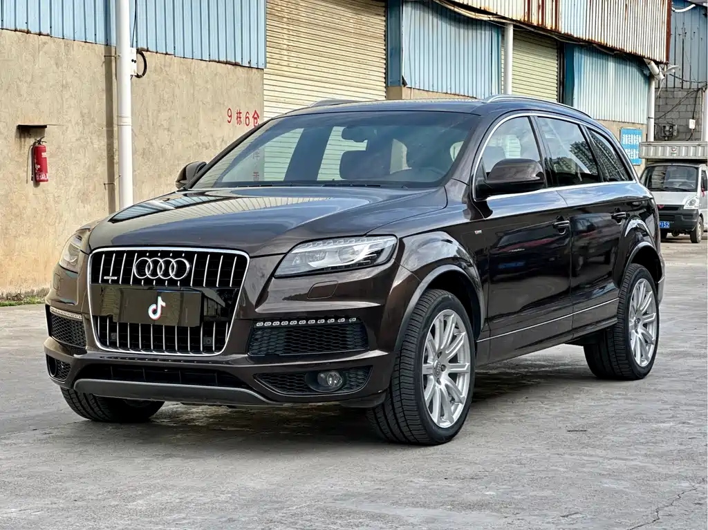 Купить Audi Q7