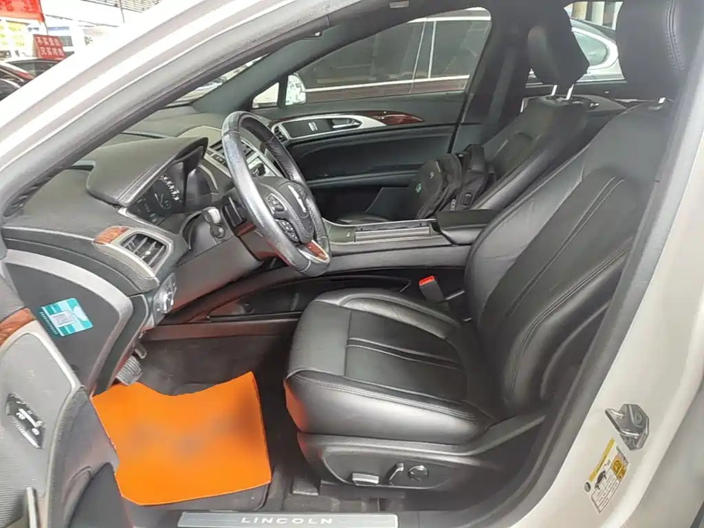 Lincoln MKZ — миниатюра 15
