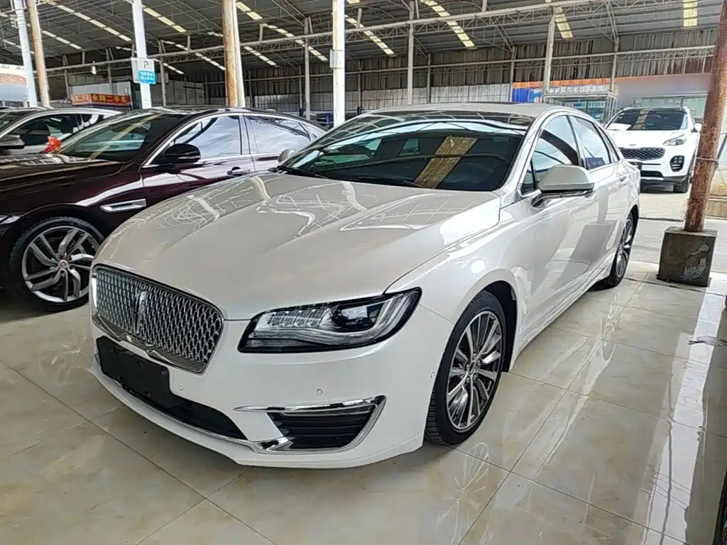 Lincoln MKZ — миниатюра 2