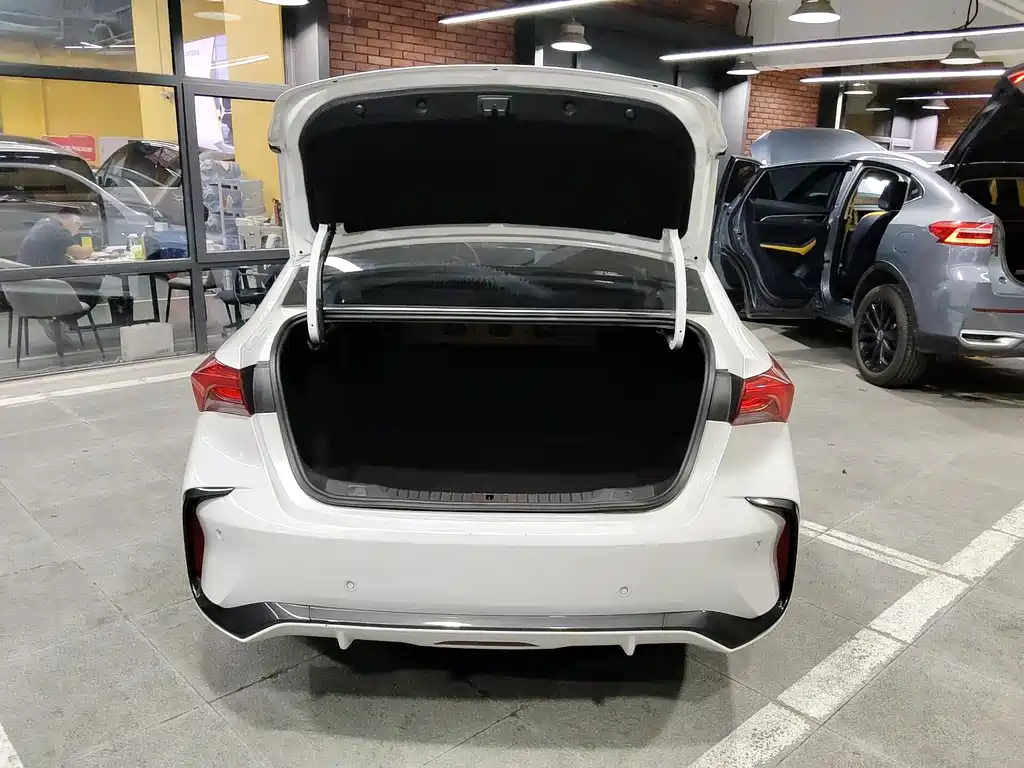 Buick Verano — миниатюра 20
