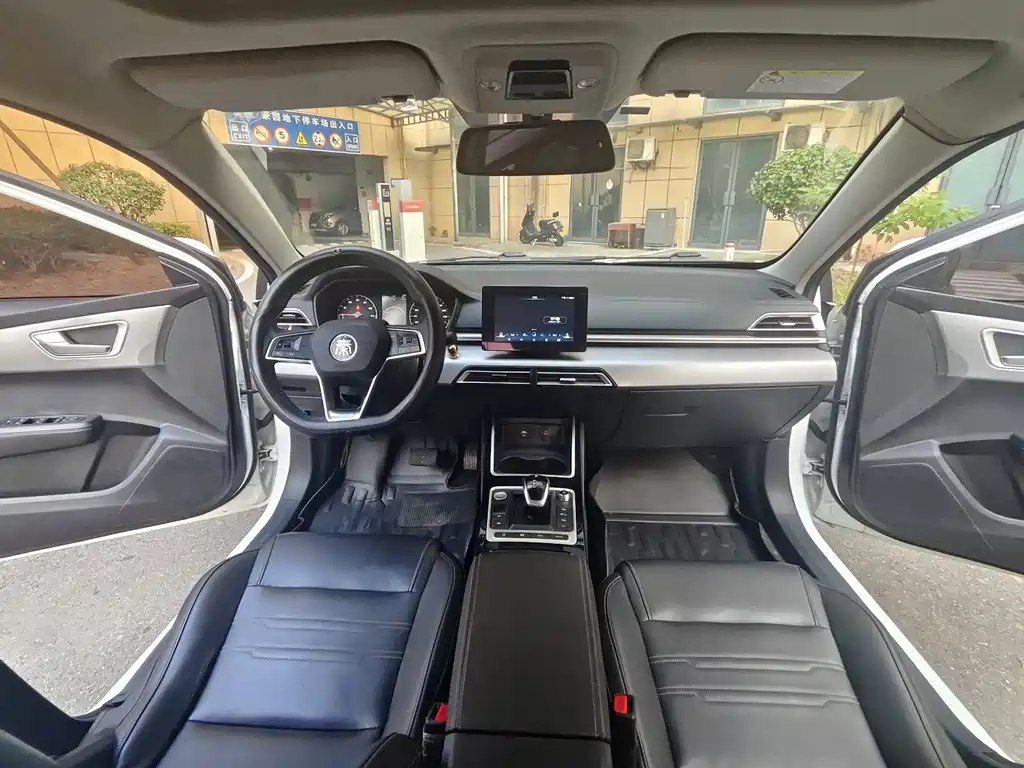 BYD Qin NEV — миниатюра 9